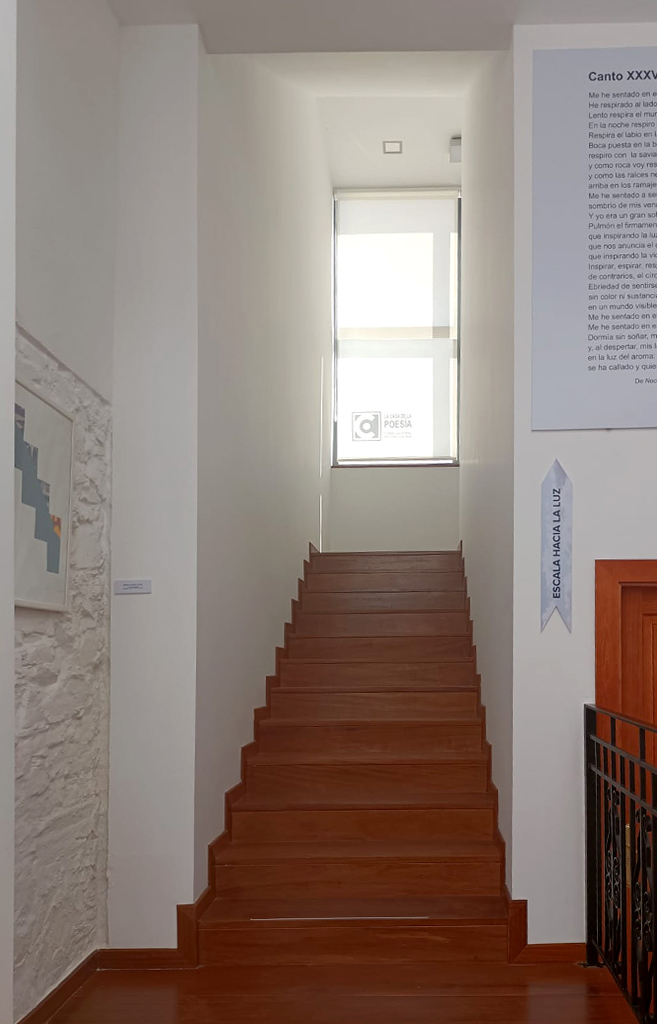 casa-de-la-poesia-antonio-colinas-escalera-hacia-la-luz