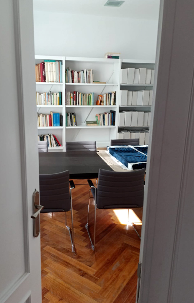 casa-de-la-poesia-antonio-colinas-la-baneza-archivo